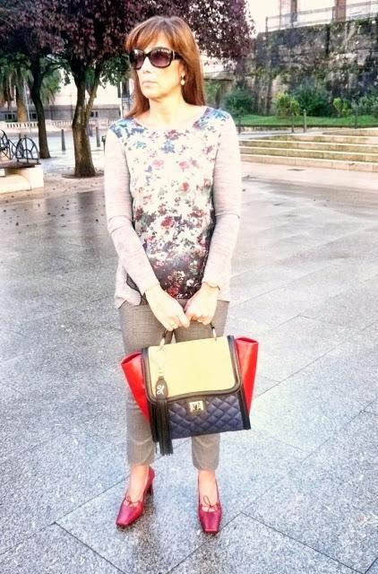 MIS LOOKS  - GRISES Y ROJOS