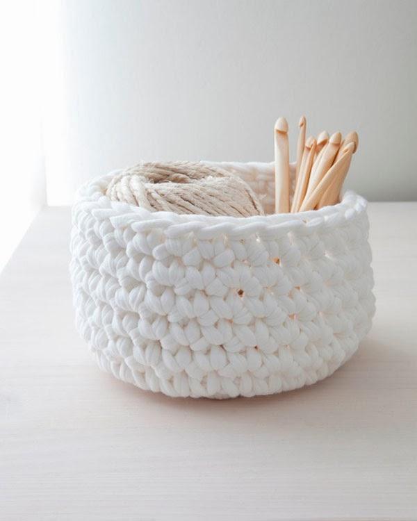 LATAS Y PORTAVELAS EN PUNTO