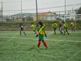 CON INESTABLES CONDICIONES DE TIEMPO SE JUGÓ LA SEXTA FECHA DEL TORNEO DE FÚTBOL EN EL CANAL VECINAL