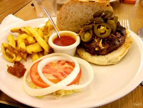 hottie burguer ilovepitita HAMBURGUESAS DELUXE