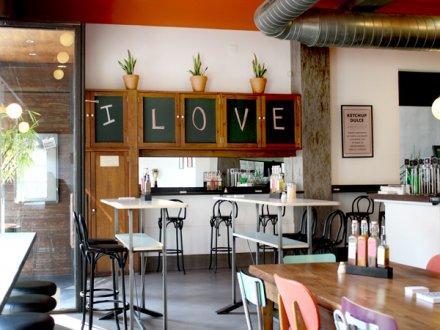 bcn kiosko ilovepitita HAMBURGUESAS DELUXE