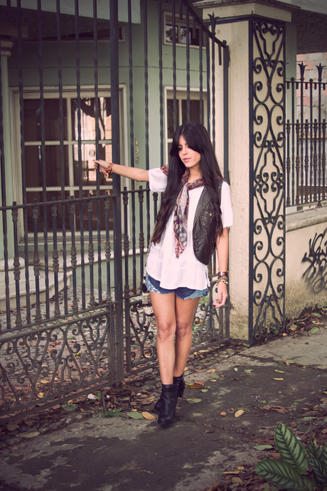 L O O K 1 1 4 L O O K 1 1 4