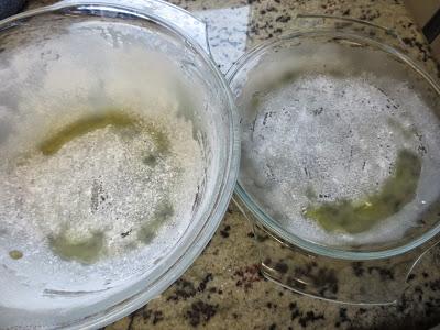 Pan de ajo y orégano en Pyrex