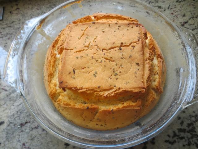 Pan de ajo y orégano en Pyrex