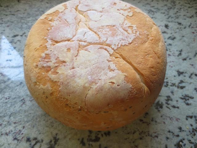 Pan de ajo y orégano en Pyrex