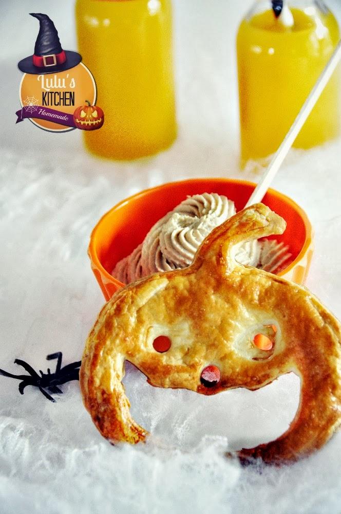 PASTA DE BOCADITOS Y HOJALDRE EN FORMA DE CALABAZA