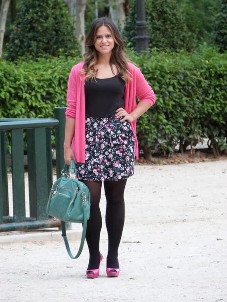 ¡Nuevo look! Falda de flores