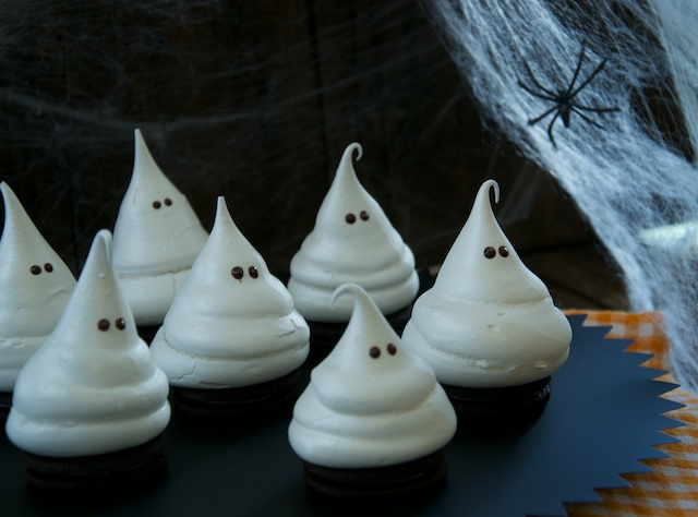 Especial Halloween: fantasmitas de merengue y Oreo