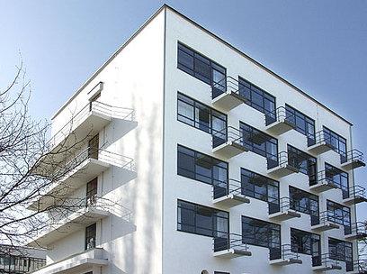 Dormir en el edificio de Bauhaus!