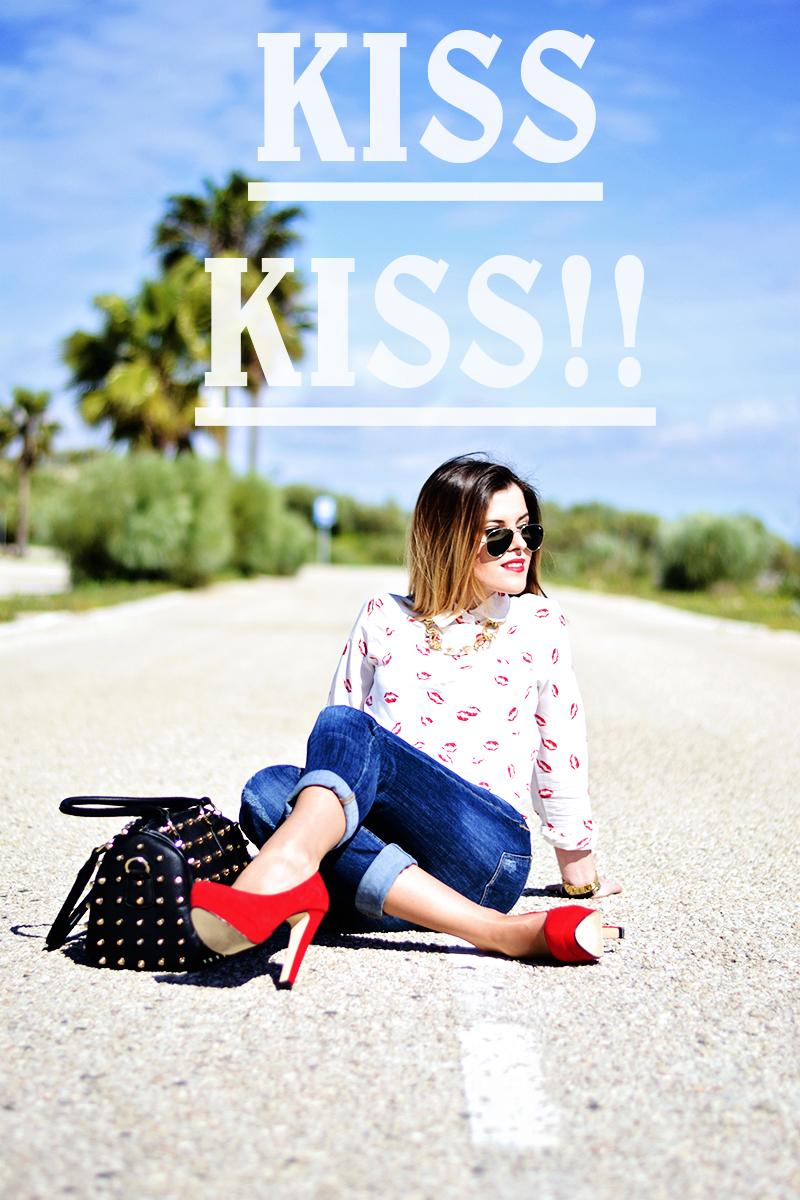 KISS KISS!!