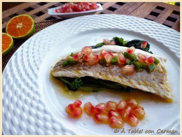 Lomo de Lubina sobre Espinacas a la Vinagreta de Mandarina y Granada