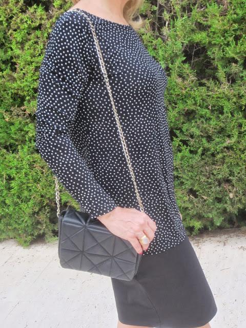 LOOK264-23.10.20137:30TENDENCIA:TOPOS¿Qué hay de nuevo, a...