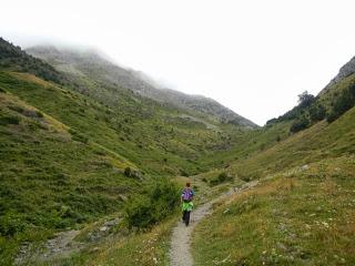 Subida al Ibón Acherito y bajada por la senda del Puerto del Palo