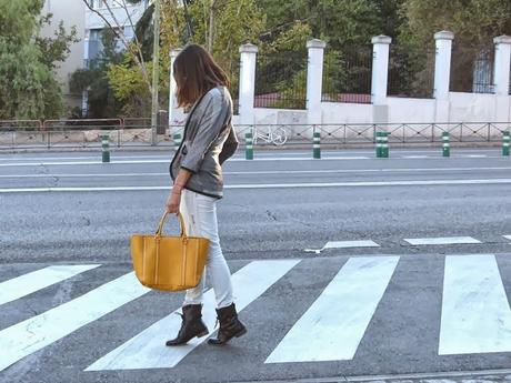 Un toque de color en un día gris