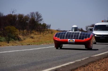Red Engine es el tecer clasificado en la World Solar Challenge 2013