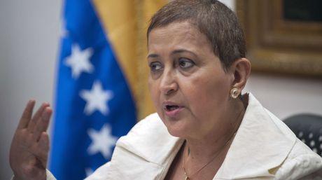 Analizando el acta mentirosa de Tibisay Lucena