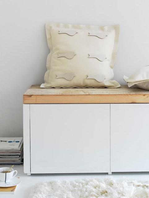 Mueble de TV con encanto blanco y madera fácil de hacer