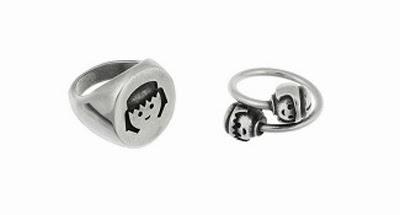 LAF crea joyas inspiradas en los míticos Playmobil