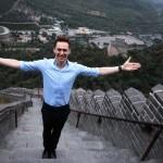 Tom Hiddleston presentando Thor: El Mundo Oscuro en China