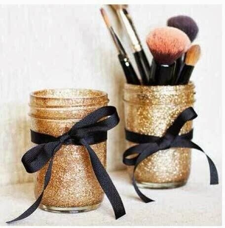 DIY: Organiza tus pinceles de maquillaje