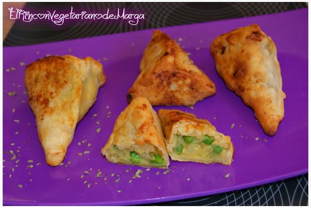 Samosas indias de patata y guisantes