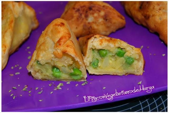 Samosas indias de patata y guisantes