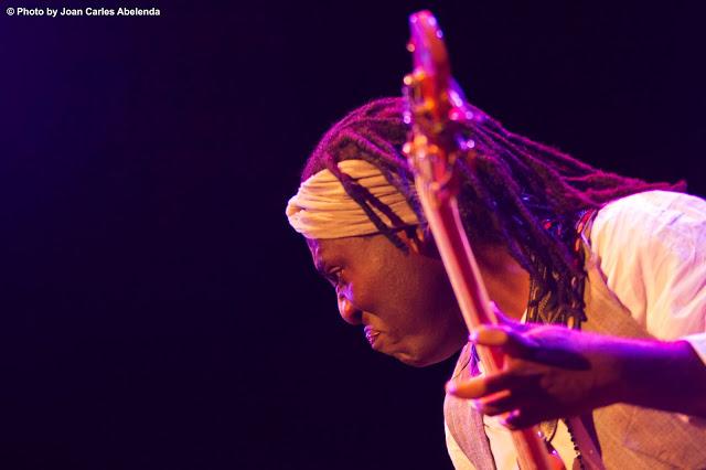 FOTOS: RICHARD BONA: Fotos del concierto BARTS (Barcelona)-45 FESTIVAL INTERNACIONAL DE JAZZ DE BARCELONA