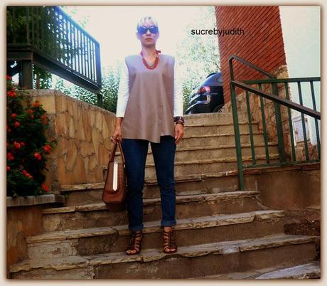 A POINT OF RED A POINT OF RED