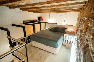 Casa con Diseno Industrial y Rustico