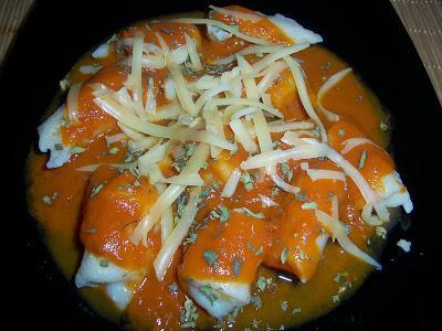 ÑOQUIS DE RICOTTA CON SALSA DE TOMATE ÑOQUIS DE RICOTTA CON SALSA DE TOMATE