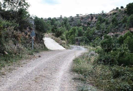 Senderismo en Valencia, hacia el acueducto romano de Peña Cortada