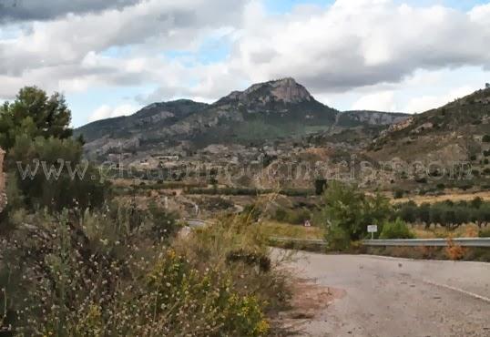 Senderismo en Valencia, hacia el acueducto romano de Peña Cortada