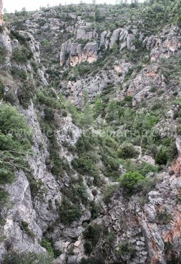 Senderismo en Valencia, hacia el acueducto romano de Peña Cortada