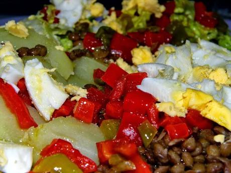 ENSALADA TIBIA DE LENTEJAS, ASALTANDO A GASTROADIKTA