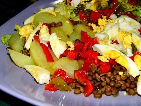 ENSALADA TIBIA DE LENTEJAS, ASALTANDO A GASTROADIKTA