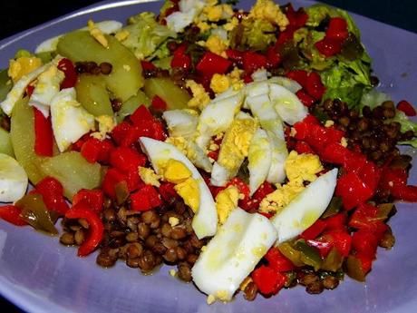 ENSALADA TIBIA DE LENTEJAS, ASALTANDO A GASTROADIKTA