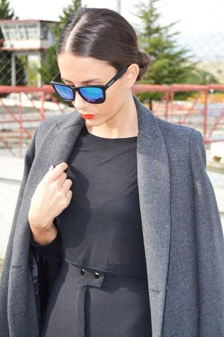 Over the Shoulders 8