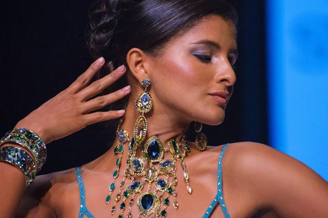 Swarovski Elements - Sonia Heilbron - CaliExposhow 2013