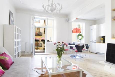 sillas 7 jacobsen lampara kartell estilo nórdico escandinavo diseño interiores diáfano abierto decoración planta abierta diáfna decoración nórdica decoración muebles de diseño decoración ikea cocinas blancas abiertas modernas blog decoración diseño interiores nórdico 