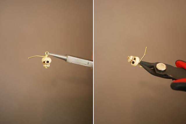 DIY....PULSERA CON CALAVERAS