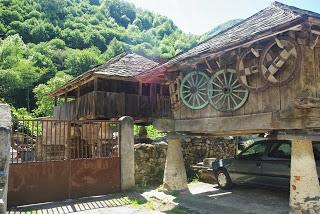 Cabazos, hórreos y paneras