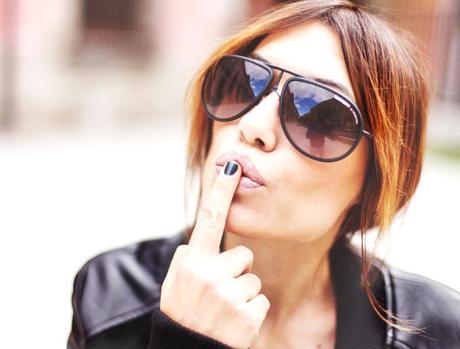 street style barbara crespo simple sweatshirt black outfit nike C&A madrid street style barbara crespo simple sweatshirt black outfit nike C&A madrid