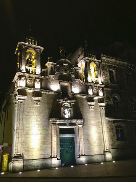 Ruta por Galicia. La Muralla Romana de Lugo (nocturna).