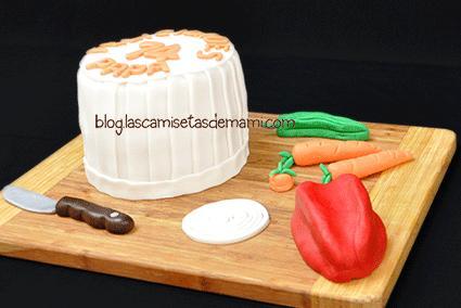 Hoy compartimos…la última vez que hice algo por primera vez tarta-gorro-cocinero-fondant-ok2