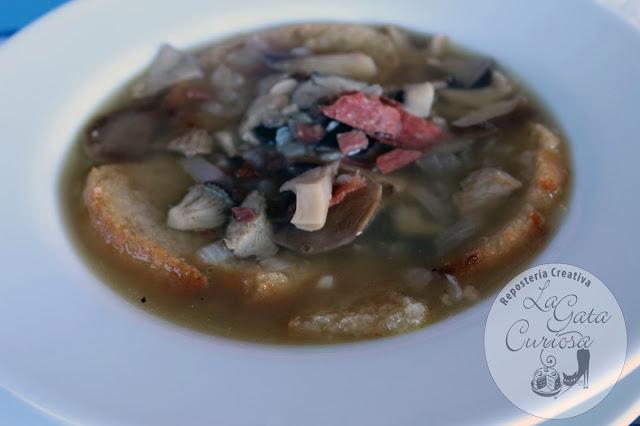 SOPA DE SETAS DE CARDO CON JAMON IBERICO