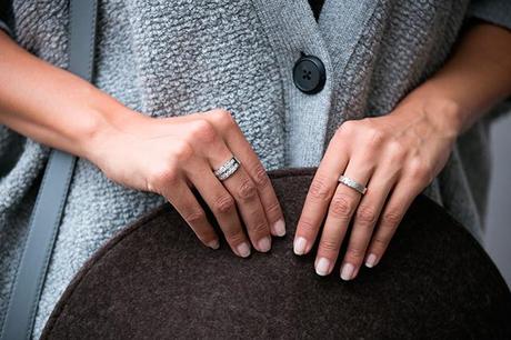 LAST WEEK OF OCTOBER cardigan uterque oversized, pantalon cuadros zara, zapatos carmen seteffens, navas joyeros, maxi asa corta lacambra, day a day oxblood, lace top zara studio, top encaje zara studio, cristina blanco, guiaeestilo, guia de estilo, spanish fashion blog