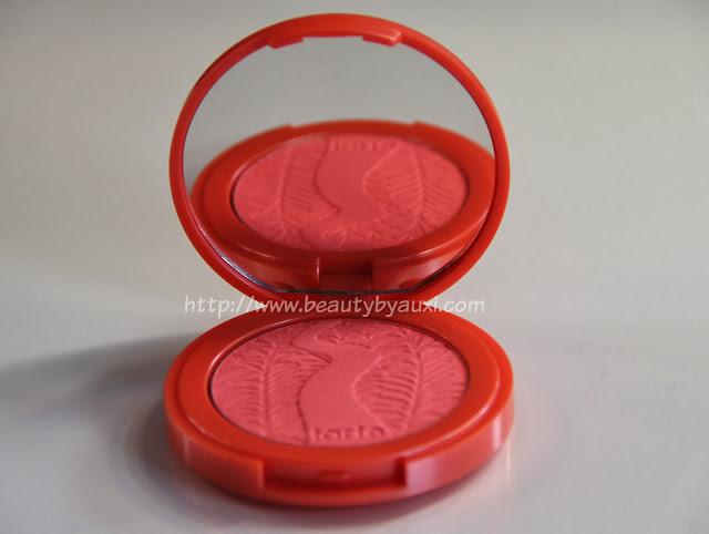 Amazonian Clay Blush de Tarte en el tono 'Tipsy'