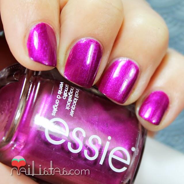 The lace is on Essie fall 2013 otoño swatch