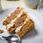 Pastel de zanahorias, nueces y queso.