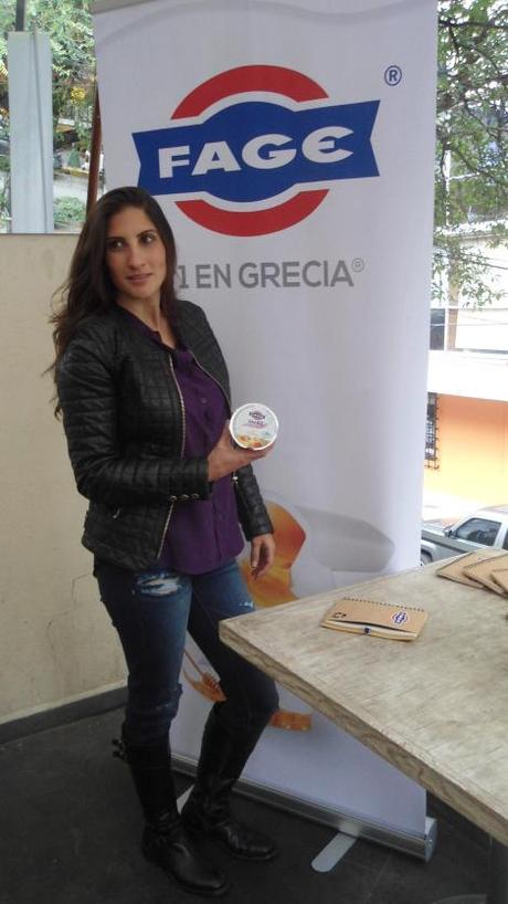 FAGE #1 Yogurt en Grecia presenta su yogurt entre Amigas DSC02474